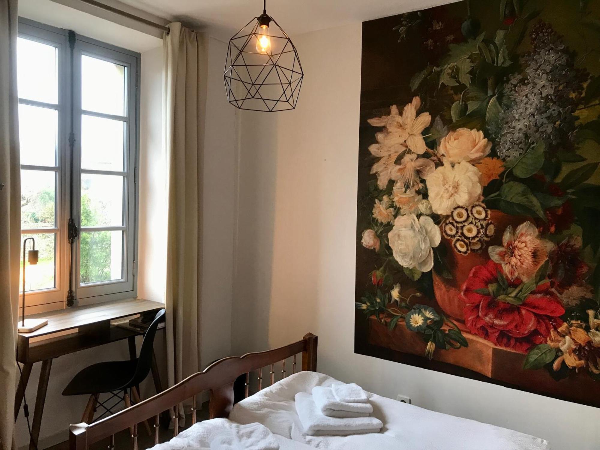 Coeur De Roses, Gite & Chambre D'Hotes Alaigne Экстерьер фото